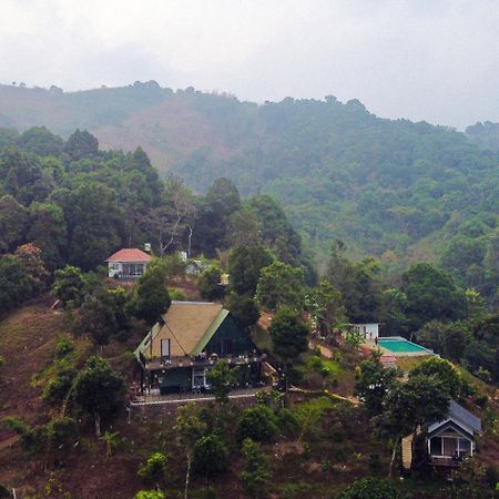 Bed and Breakfast Misty Hideout Kakkadampoyil Exterior foto