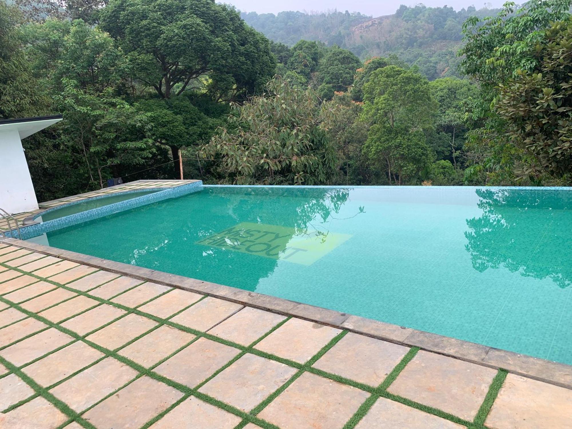 Bed and Breakfast Misty Hideout Kakkadampoyil Exterior foto