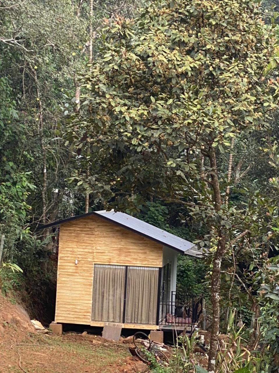 Bed and Breakfast Misty Hideout Kakkadampoyil Exterior foto