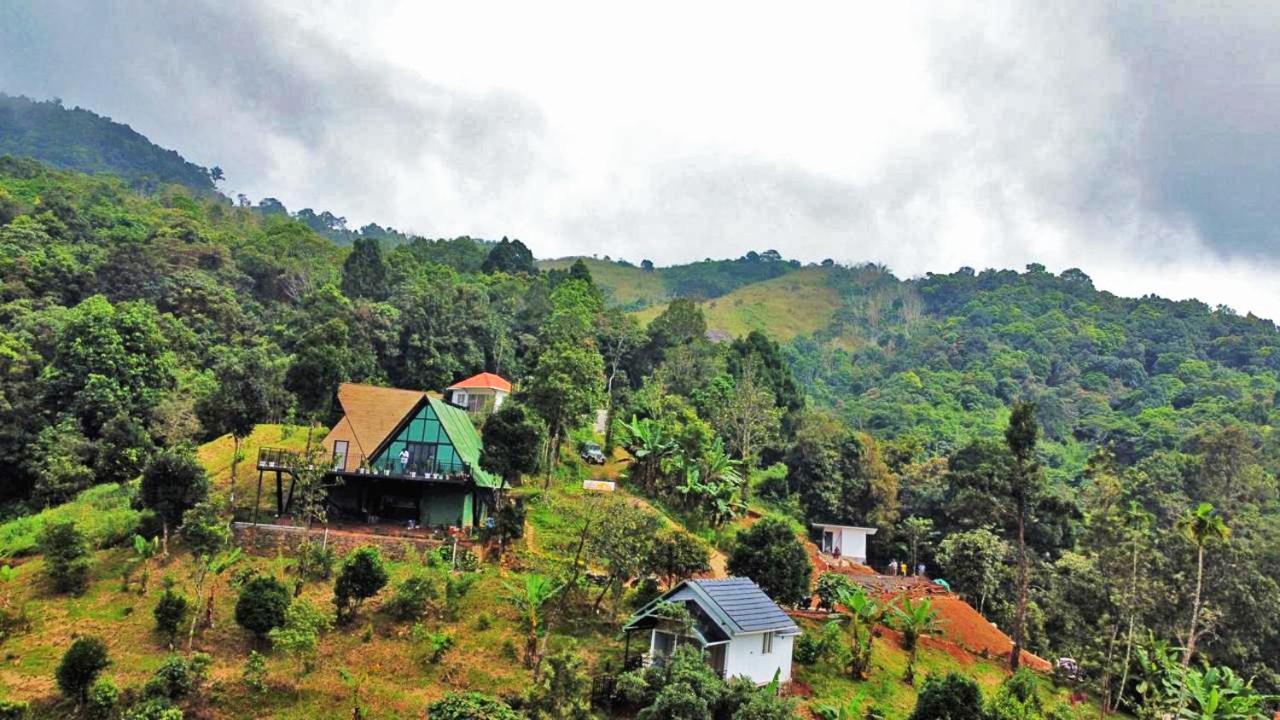 Bed and Breakfast Misty Hideout Kakkadampoyil Exterior foto